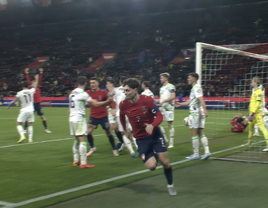 The Touchline | 𝐓 tweet media