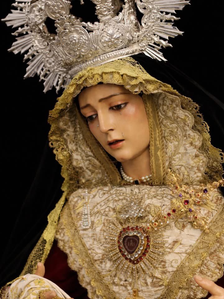 Calvario Info © tweet media