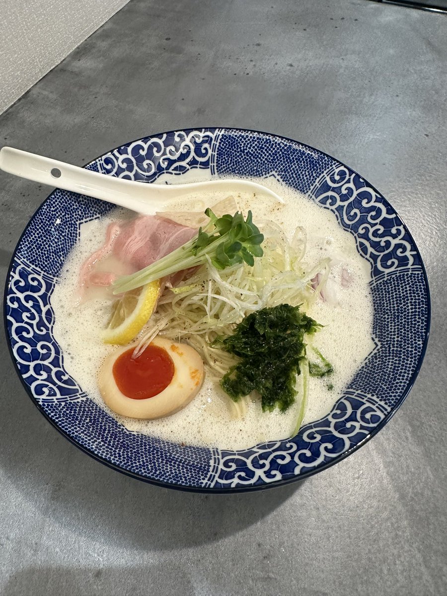 まどりー tweet media