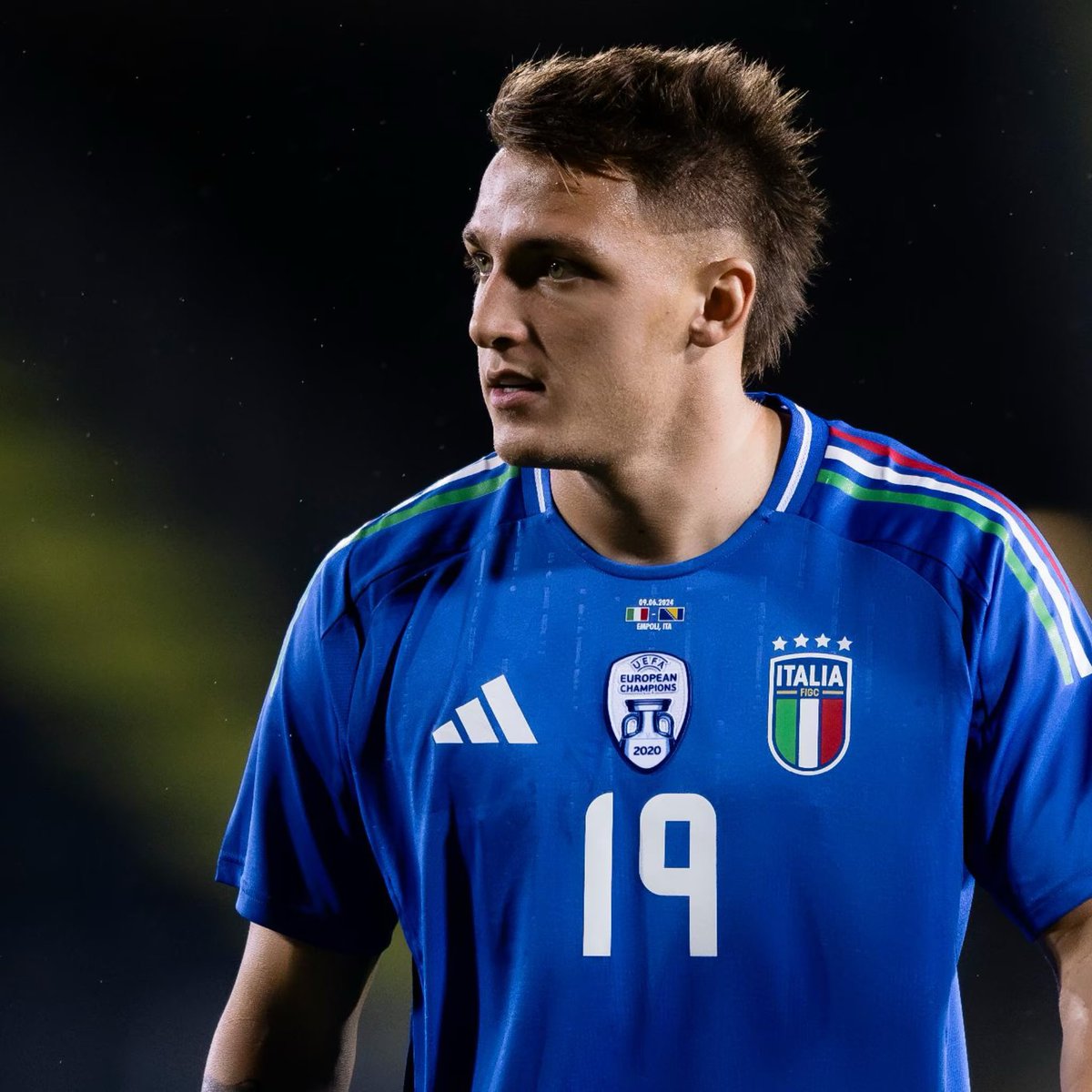 rossonero©️HA BISOGNO DI ALLEGRI tweet media