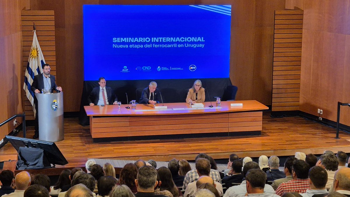 Ministerio de Transporte y Obras Públicas tweet media