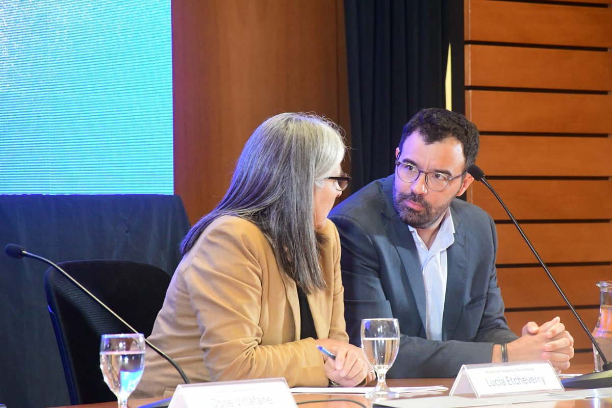 Ministerio de Transporte y Obras Públicas tweet media