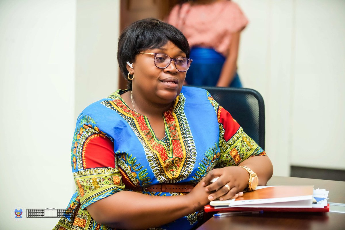 S_mumba's tweet photo. "J’ai eu le plaisir de recevoir en audience Madame Madeleine Lukanda, du Secrétariat National de Renforcement des Capacités (@Senarec_RdCongo), Conseillère technique chargée de mon accompagnement dans le cadre du projet « #ToSimbana », initié par @ONUFemmesRDC."
@MutitaClotilde https://t.co/rzGJHpzv33