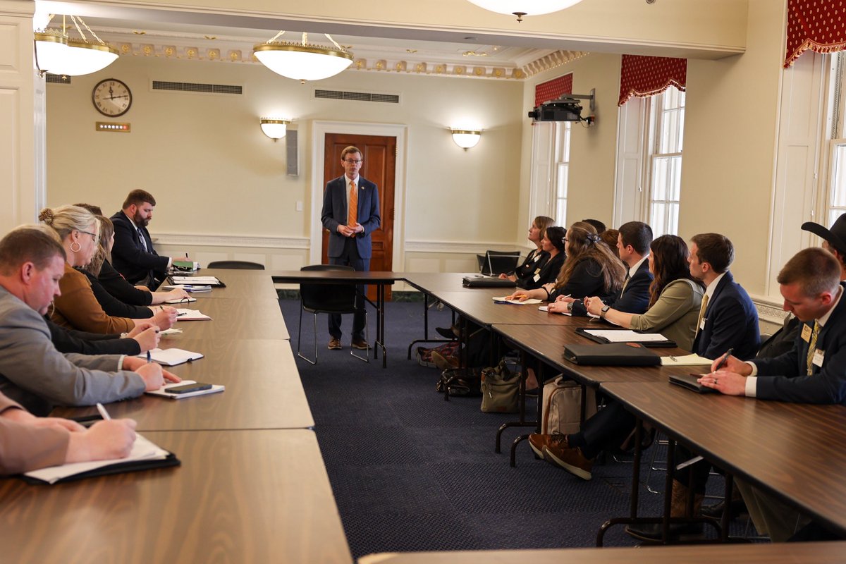 Rep. Dusty Johnson tweet media