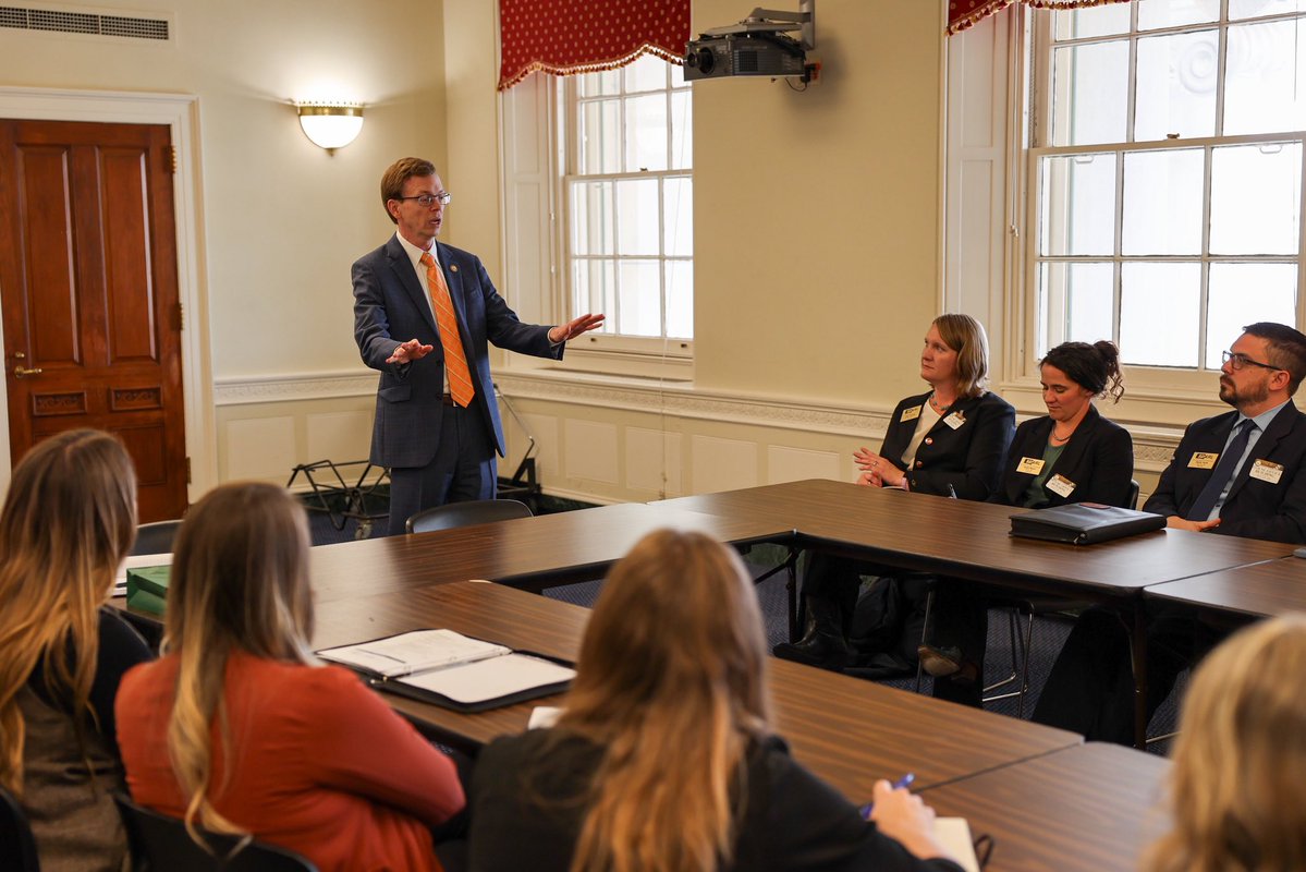 Rep. Dusty Johnson tweet media