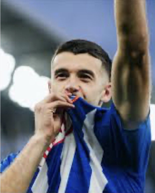 Leo Becerril 🔻💜 tweet media