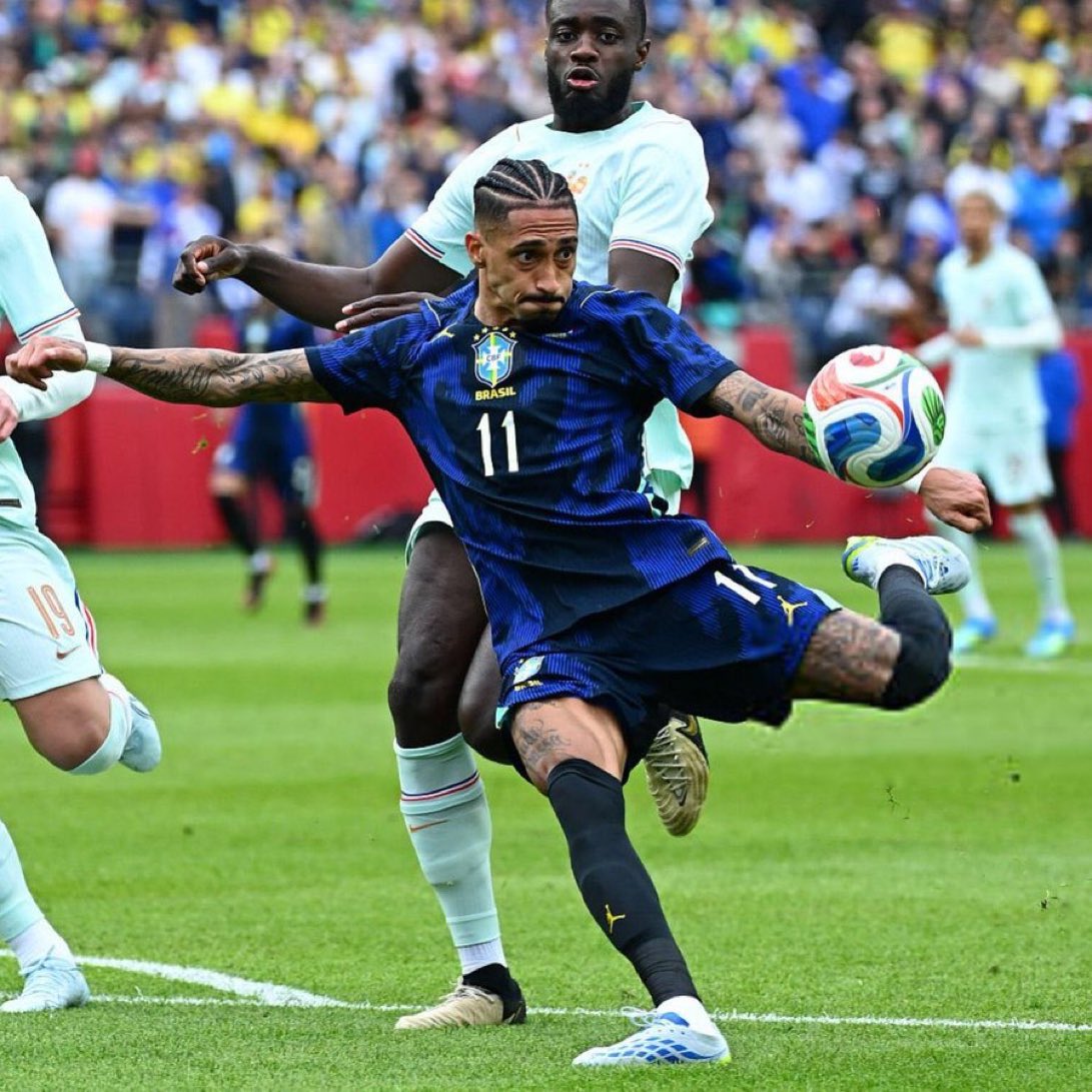 Som I Serem FCB tweet media