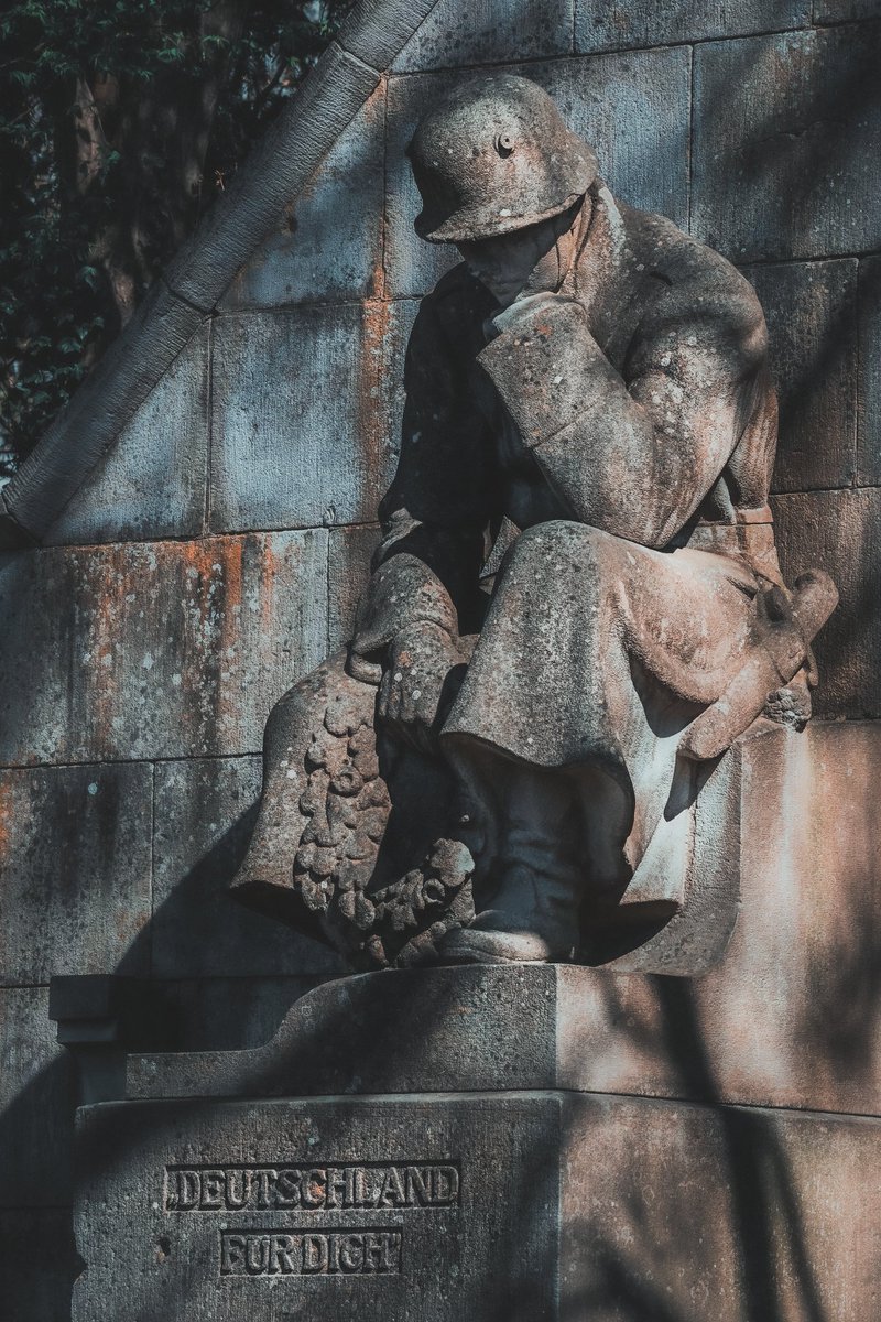 TolkienMechaMK3 tweet media