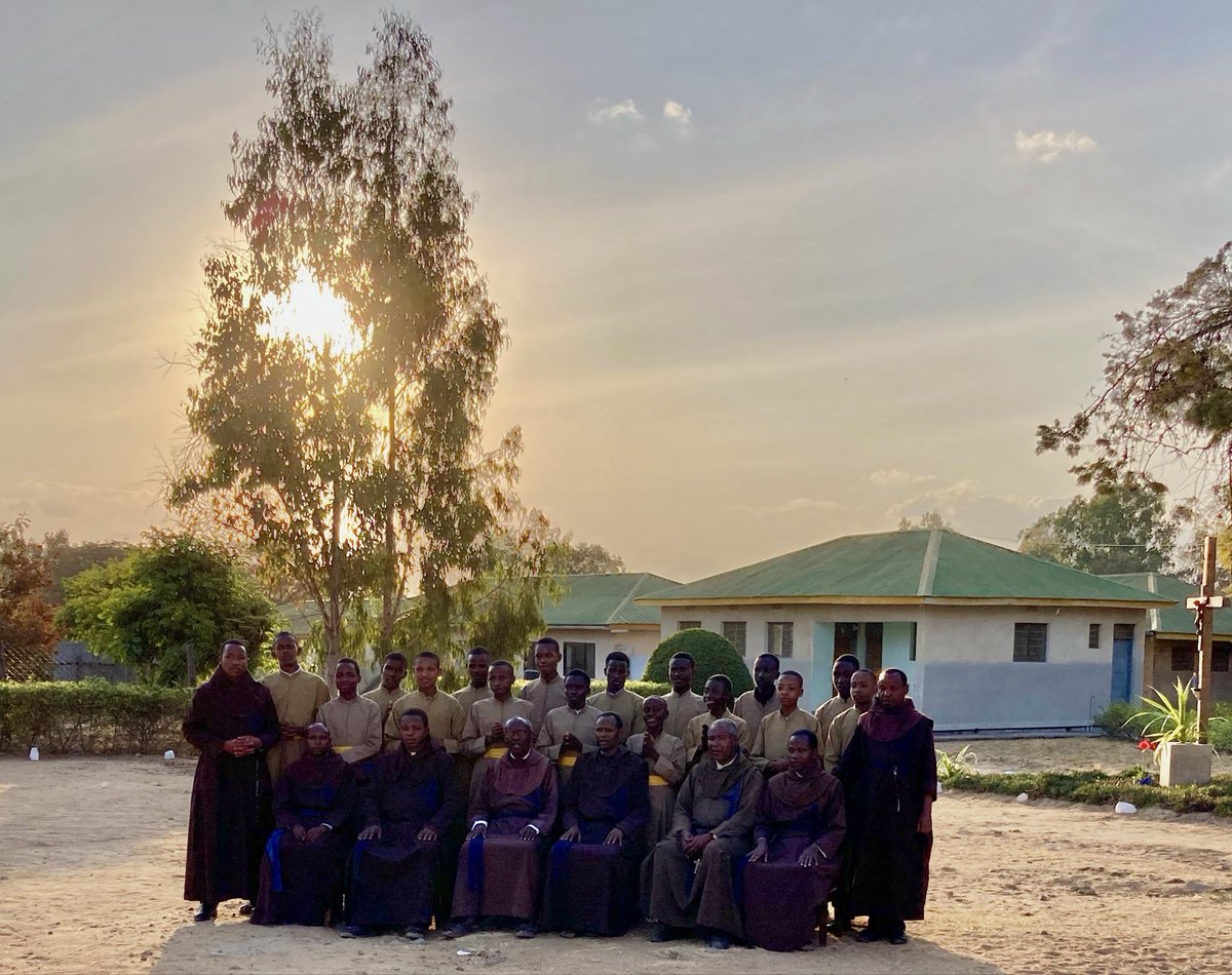 CathCharityFind's tweet photo. CHARITY SPOTLIGHT

The Mothers of the Holy Cross / Missionaries of the Holy Cross are a small but growing Tanzanian‑founded Congregation based at its Catholic Mission in Puma in the Diocese of Singida, with houses in the Singida and Manyara regions of central Tanzania, as well as communities in Anápolis (Brazil), Albbruck (Germany), and a new foundation in Tyler, Texas (USA). 
The Congregation, founded in 1976 by Mother Maria Stieren (1923-2008), a former missionary Benedictine sister, and aided by co-founder Father Cornelio del Zotto, a former professor at the Pontifical Antonianum University in Rome, is growing in vocations, is traditional in spirituality, strongly mission oriented, and currently functions on a very modest, donation-dependent income. Its patron, Bishop Athanasius Schneider, auxiliary of Astana, Kazakhstan, regularly visits Puma to ordain new deacons and priests for the congregation.

Read more here and how to donate:
https://t.co/TEl3rPWau5
