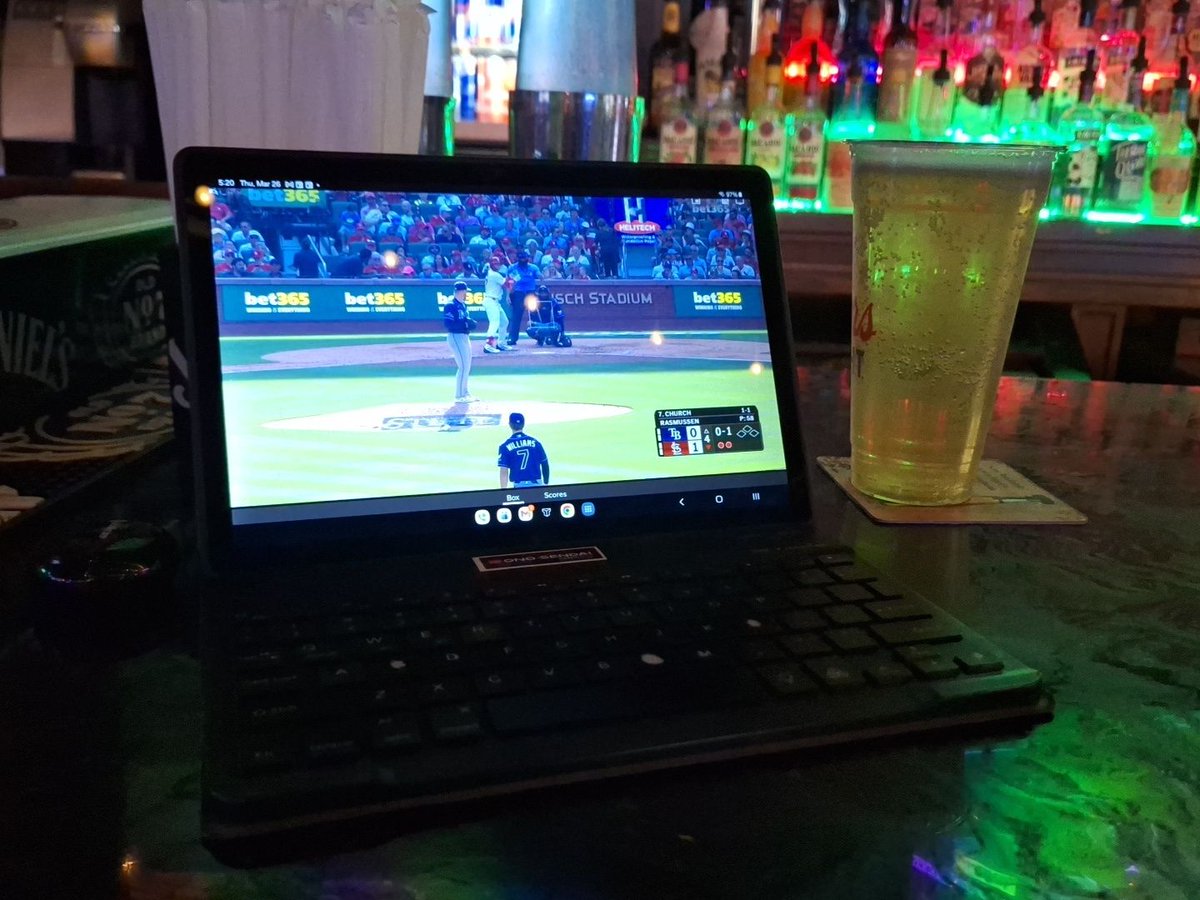 D. Snider tweet media