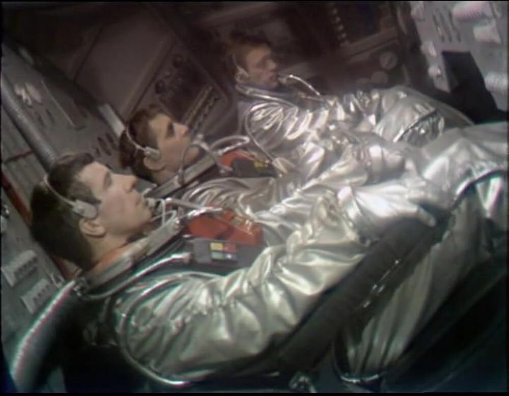 TalkingPicsTV's tweet photo. A nuclear rocket is tested but the slightest error will turn it into a nuclear weapon!
🌌 DOOMWATCH (1970) 11:40pm #JohnPaul #MichaelMcGovern #JosephFurst 'Re-entry Forbidden' #TPTVsubtitles https://t.co/ladvZPQcVV