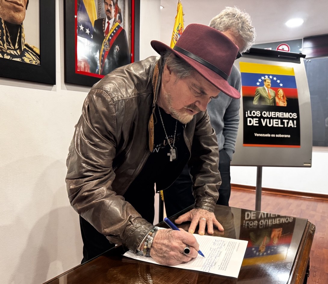 Consulado de Venezuela en Barcelona tweet media