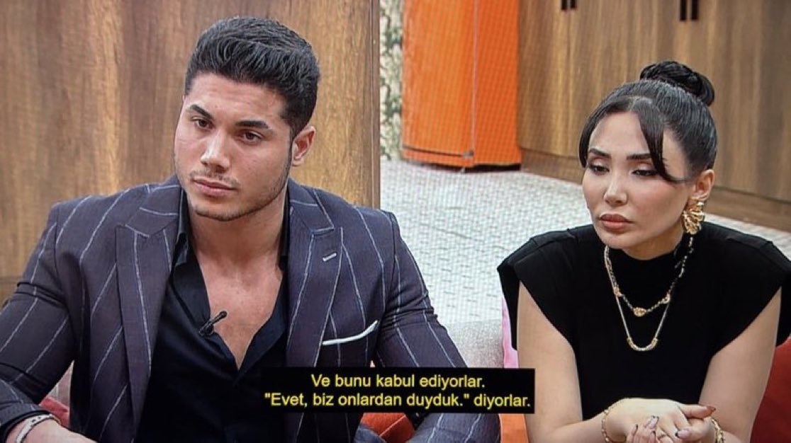 snowflake tweet media