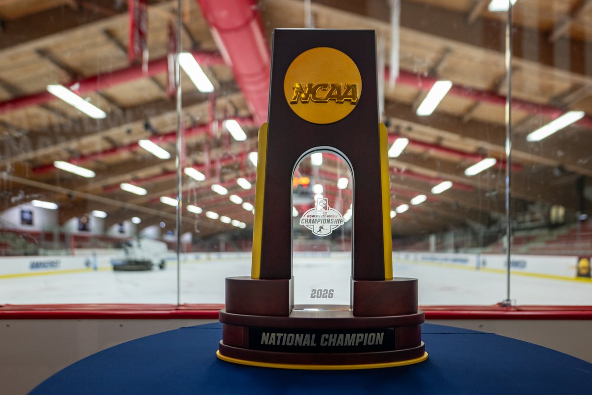 UWRFFalcons's tweet photo. The stage is set 🏒🏆

Final preparations complete as the Falcons get get ready to host the @NCAADIII Women's Ice Hockey Championship weekend.

Signage is up. Ice is ready. One more sleep ⏰

#d3hky https://t.co/SAXBDr6zAf