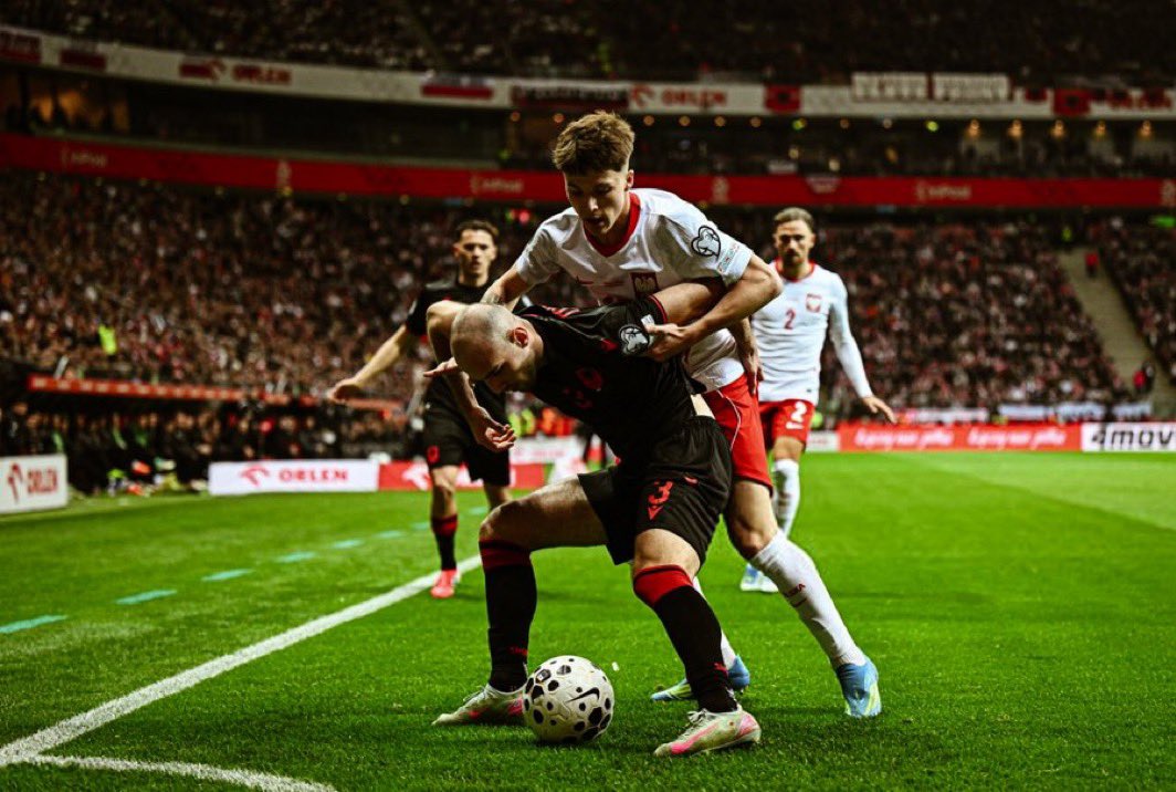 المدرج الذهبي - Almodrj tweet media