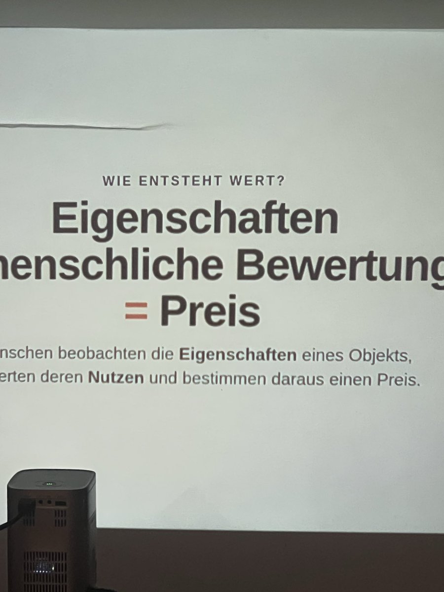 btcmetropole's tweet photo. Heute Abend war richtig stark!!!
Ein sehr hochwertiger Vortrag und eine super Atmosphäre.
Danke an alle, die gekommen sind und an alle, die sowas möglich machen. Sehr wertvoll 🧡

#einundzwanzig #nostr #bitcoin #bitcoinhub https://t.co/axT0X7IdL0
