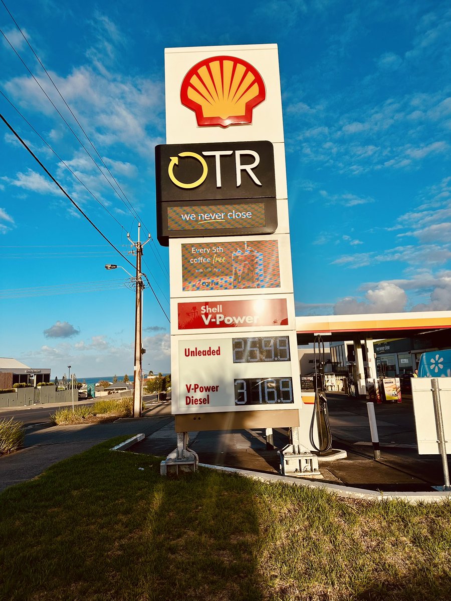 Tyler Green tweet media