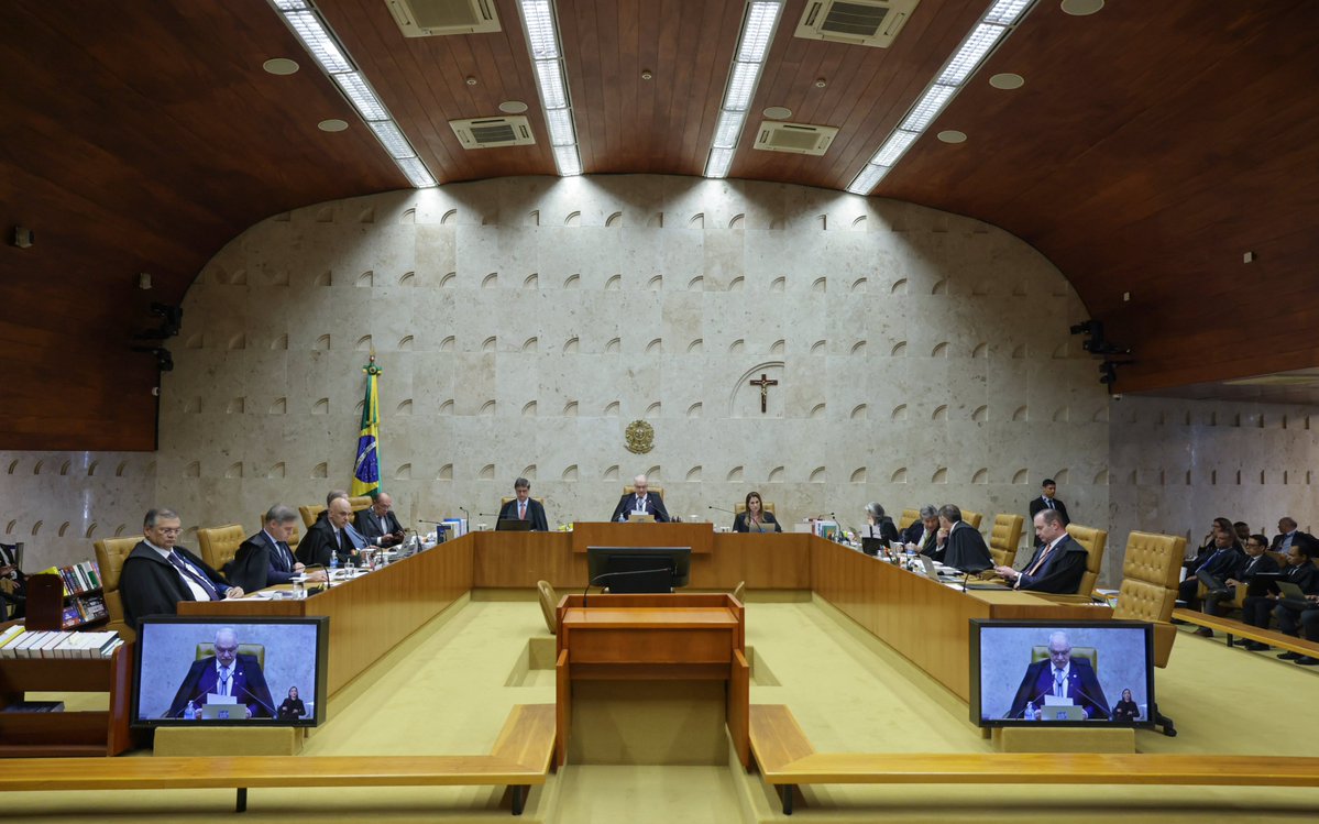 Eixo Político tweet media