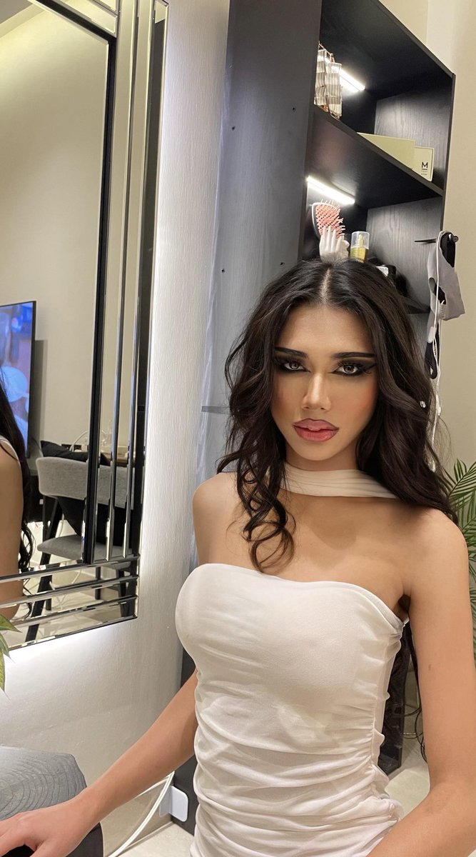 rulssel's tweet photo. #ladyboy_riyadh 
#ladyboy_saudi
#ladyboy_Riyadh https://t.co/oqFTZHqaEX