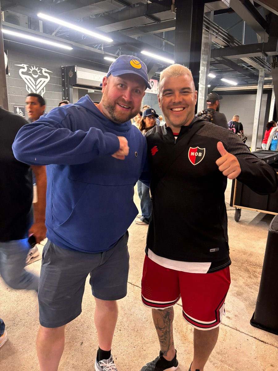 pa03bam's tweet photo. @Newells_en @LUFC https://t.co/93AqapsjVu