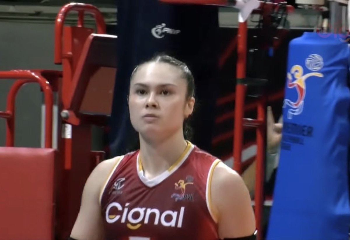yum_bergersdx's tweet photo. Sana sa USTWVT ganito mag celebrate ng point kapag crucial. Yung intimidating sa kalaban hahahahahahaha 

Love u Vanie and Erika!! Ang lala ng improvement paglabas ng UAAP!! 🫶🏻❤️🖤 https://t.co/qBQDX3C1br