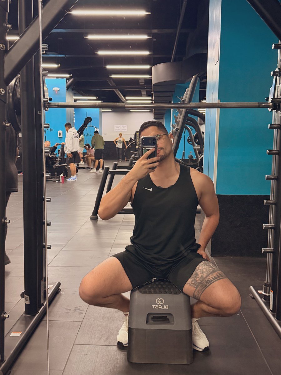 Daniel Velasco tweet media