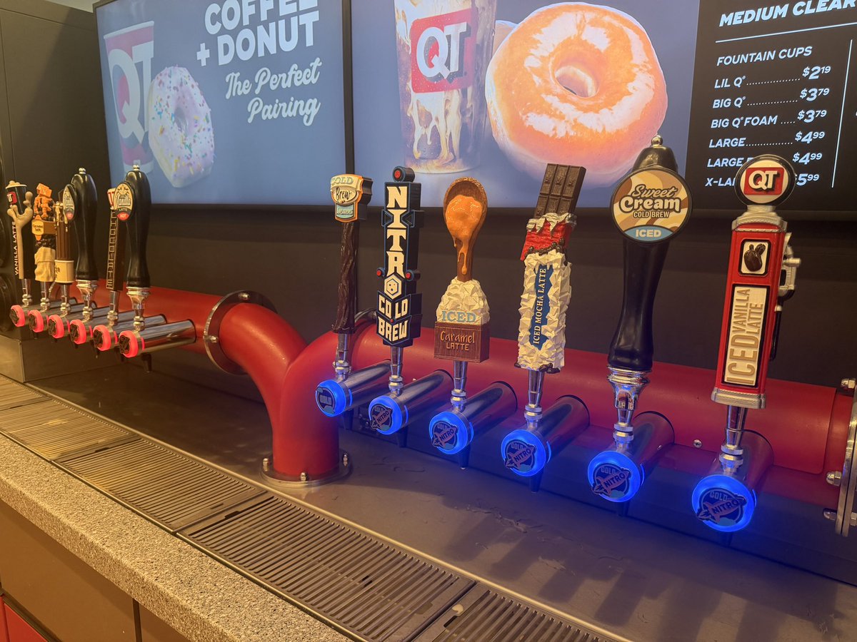 Caroline tweet media