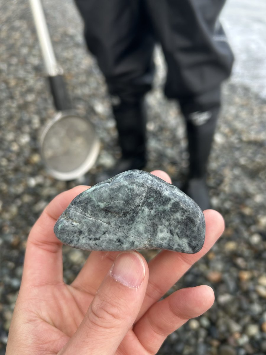 石すさび tweet media