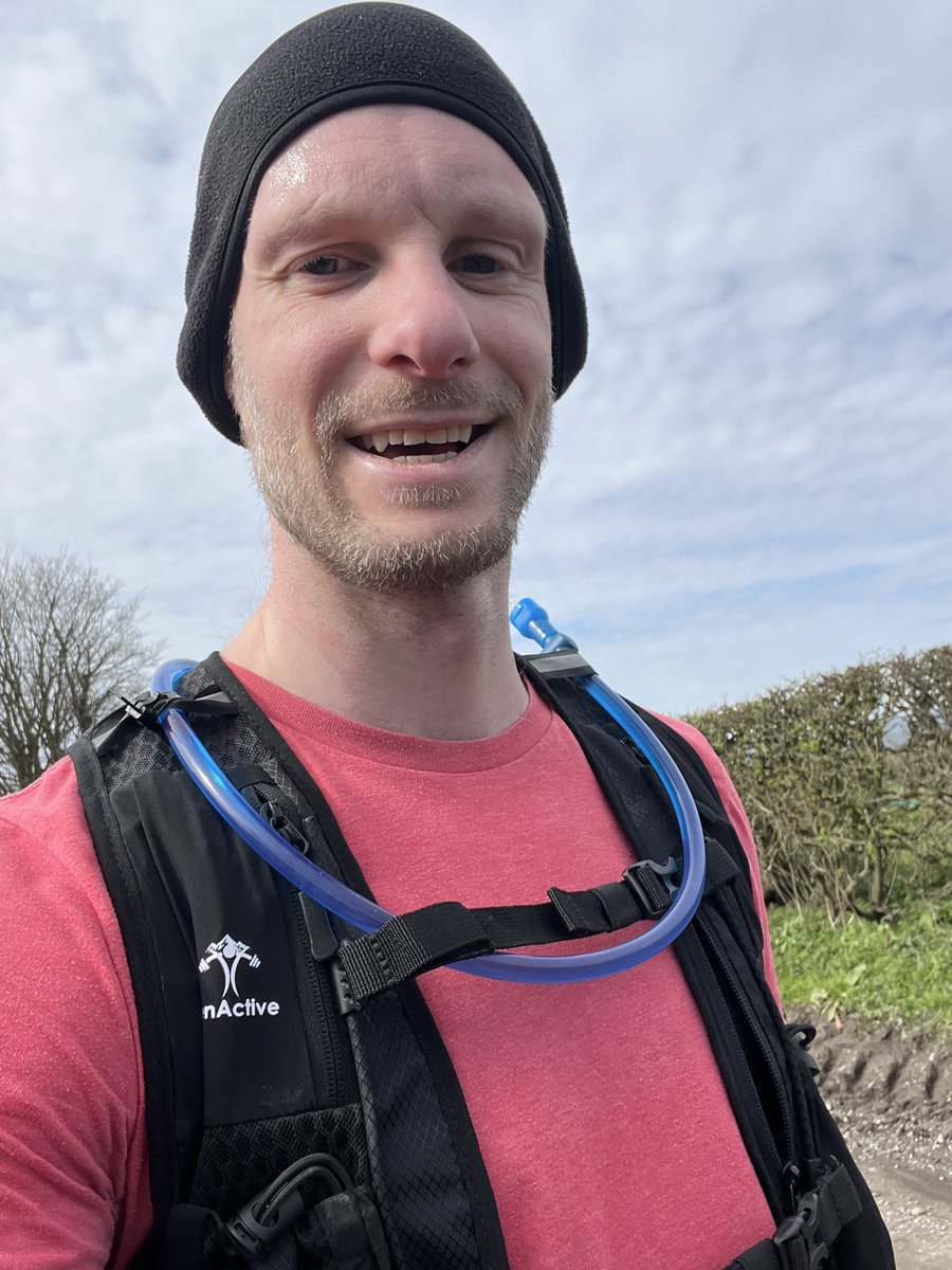 LGI_Clothing's tweet photo. Staying active whilst the sun’s out. Getting those miles in. #LetsGetIt #runtime #Garmin https://t.co/CfDx4Pq5Ol