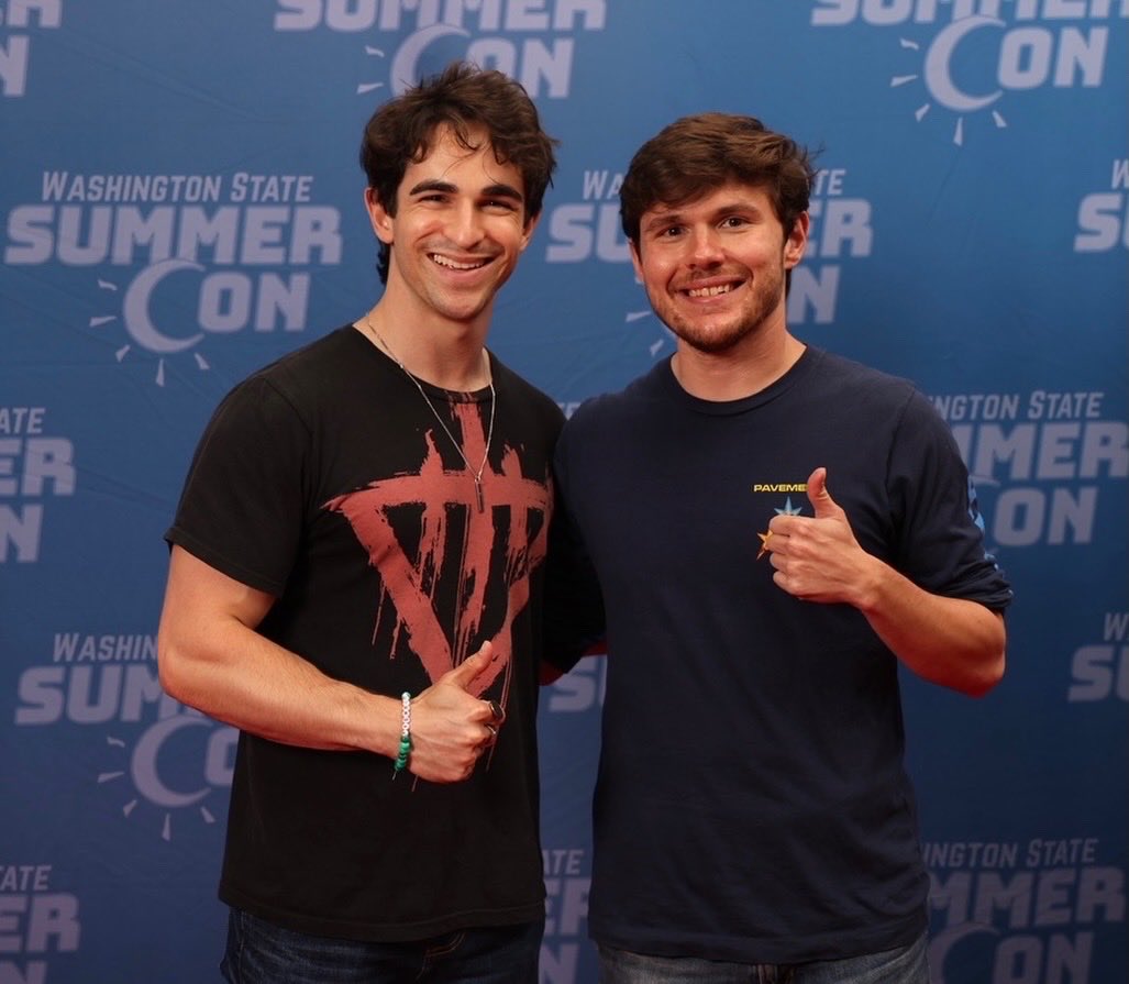 ☡ach 🦊🍃 tweet media