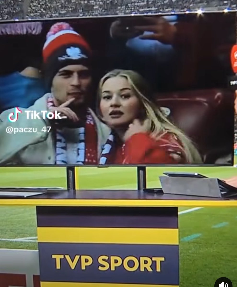 marika| 💋🪩 tweet media