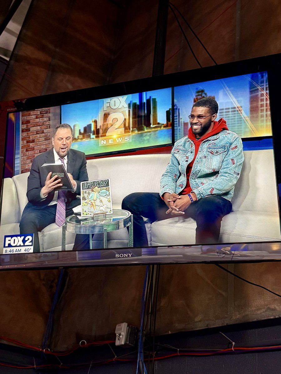 JonHarrisArtist's tweet photo. The other day I went on Fox News Detroit to discuss the release of my new coloring. It’s for all ages, women and men. Here’s the link to the book 👉🏾https://t.co/QZMuU8WdsH https://t.co/T4fnpBosLM