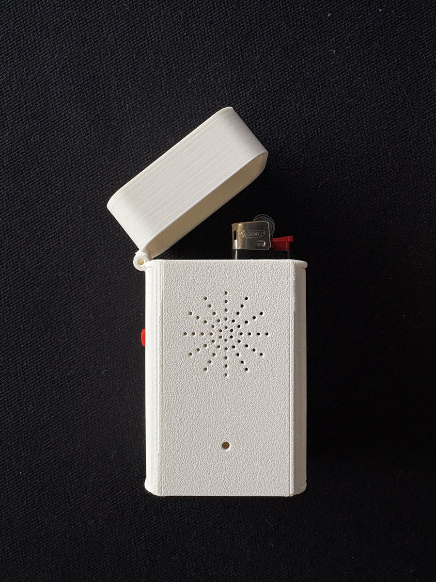 fabricated.it tweet media