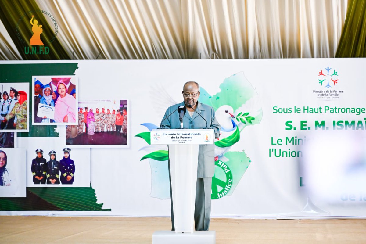 UNFDJ's tweet photo. Célébration de la Journée Internationale des Droits des Femmes.

📍 Lieu : Union nationale des femmes Djiboutiennes 
📅 Date : Mercredi 25 mars 2026

Sous le Haut Patronage de Son Excellence Monsieur Ismaïl Omar Guelleh, Président de la République, et en présence de la Première Dame, Son Excellence Madame Kadra Mahamoud Haid, l’Union Nationale des Femmes Djiboutiennes (UNFD), en collaboration avec le Ministère de la Femme et de la Famille, a célébré ce mercredi 25 mars 2026 la Journée Internationale des Droits des Femmes, placée cette année sous le thème :
« Droits, Justice, Action ».

Cette cérémonie d’envergure a rassemblé la Première Dame, également Présidente de l’UNFD, le Premier Ministre, le Président de l’Assemblée Nationale, les membres du Gouvernement, les parlementaires, ainsi que des officiers supérieurs féminins issus des différents corps constitués. Étaient également présents les représentants du corps diplomatique et consulaire accrédité à Djibouti, la Coordinatrice résidente du Système des Nations Unies, ainsi que de nombreuses associations féminines venues de la capitale et des régions de l’intérieur, aux côtés de plusieurs personnalités publiques.

Cette célébration a, une fois de plus, mis en lumière le rôle essentiel des femmes dans le développement du pays et réaffirmé l’engagement de la République de Djibouti en faveur de l’égalité des chances et de l’autonomisation des femmes. 
Ces avancées sont le fruit de la volonté politique affirmée de Son Excellence Monsieur Ismaïl Omar Guelleh, Président de la République, ainsi que de l’engagement constant de la Première Dame, Son Excellence Madame Kadra Mahamoud Haid, Présidente de l’Union Nationale des Femmes Djiboutiennes.

A la fin de la cérémonie, la remise du Grand Prix du Chef de l’État a distingué trois femmes pour leur parcours exemplaire et leur engagement remarquable :

• Prix honorifique : Mme Dahabo Bouh Fadoul 

• Prix à caractère économique : Mme Nima Younis Oumar 

• Prix à caractère social : Mme Mariam Moussa Ali, de l’Association pour la sensibilisation et l’alphabétisation des femmes, notamment dans la commune de Balbala.

En cette Journée Internationale des Droits des Femmes, la République de Djibouti se félicite des progrès significatifs réalisés en matière d’égalité entre les sexes. Elle rend également un hommage appuyé aux femmes djiboutiennes qui, par leur engagement, leur résilience et leur détermination, contribuent chaque jour à l’édification d’une société plus juste, inclusive et équitable, aux côtés des plus hautes autorités de l’État.
#Ministeredelafemmeetdelafamille #unionnationaledesfemmesDjiboutiennes #journeedesdroitdelafemme #8mars