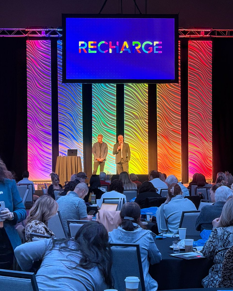 getlundy's tweet photo. KC, you showed up 👏

We had the chance to be at @KCRAR Recharge with our partners at @HeartlandMLS, and the conversations stuck with us.

Justin (@jlundy26) took the stage to share how Nora is helping agents handle everyday workflows with AI. 🧵👇 https://t.co/0gB0KH23iZ