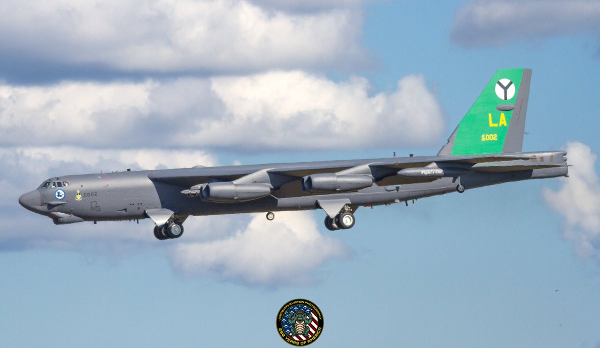 justbuffii's tweet photo. Fights On! 💣 

#b52stratofortress #aviationphotography https://t.co/OxaYjz61NA