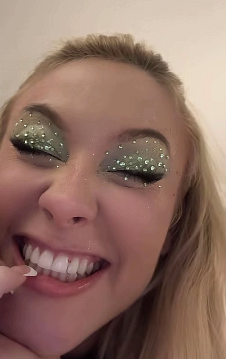 ✧ clem ✧ tweet media