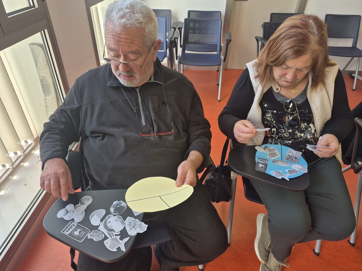 Centro de Salud San Antón tweet media