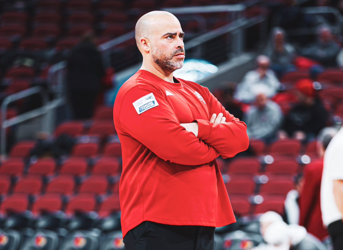 Louisville CBB tweet media