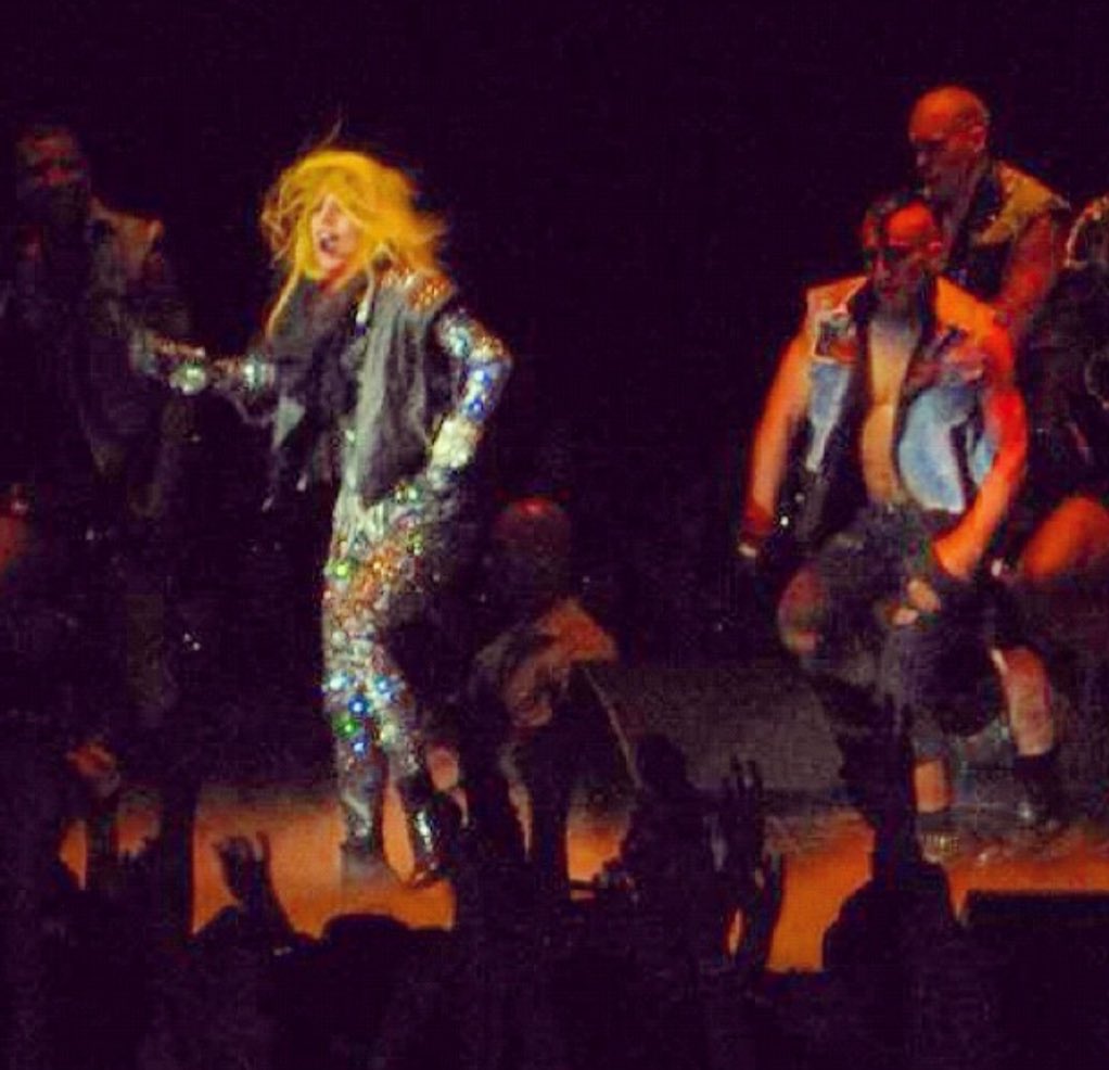 vampire.grin tweet media