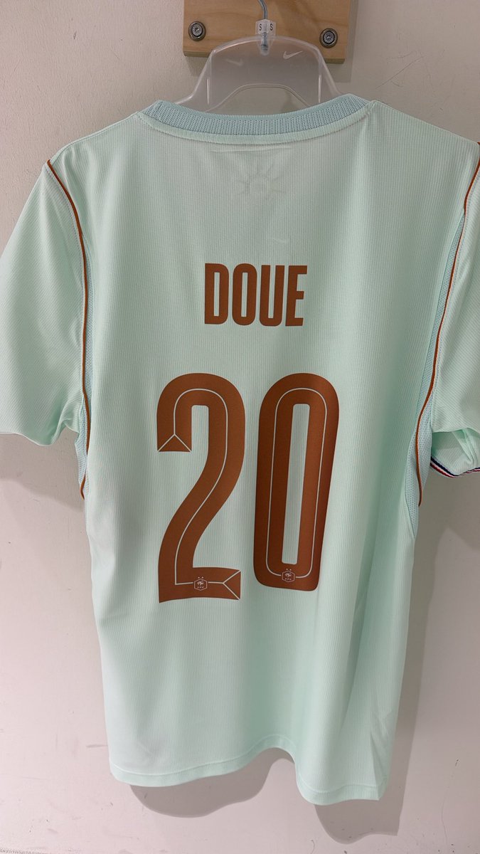 Ktlino 🇨🇷 tweet media