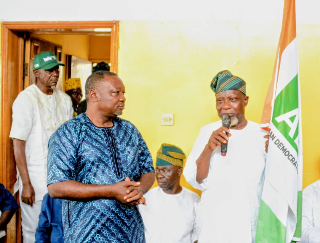 Kamtok05 tweet media