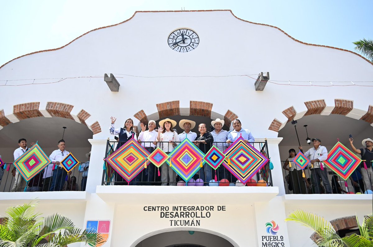margarita_gs's tweet photo. Acompañamos a la comunidad de Ticumán en la inauguración de su Centro Integrador de Desarrollo, una obra del Ayuntamiento de Tlaltizapán para fortalecer la convivencia, el desarrollo y el bienestar para las familias. ¡Juntas y juntos transformamos nuestro estado! https://t.co/lvxriR1Nt5