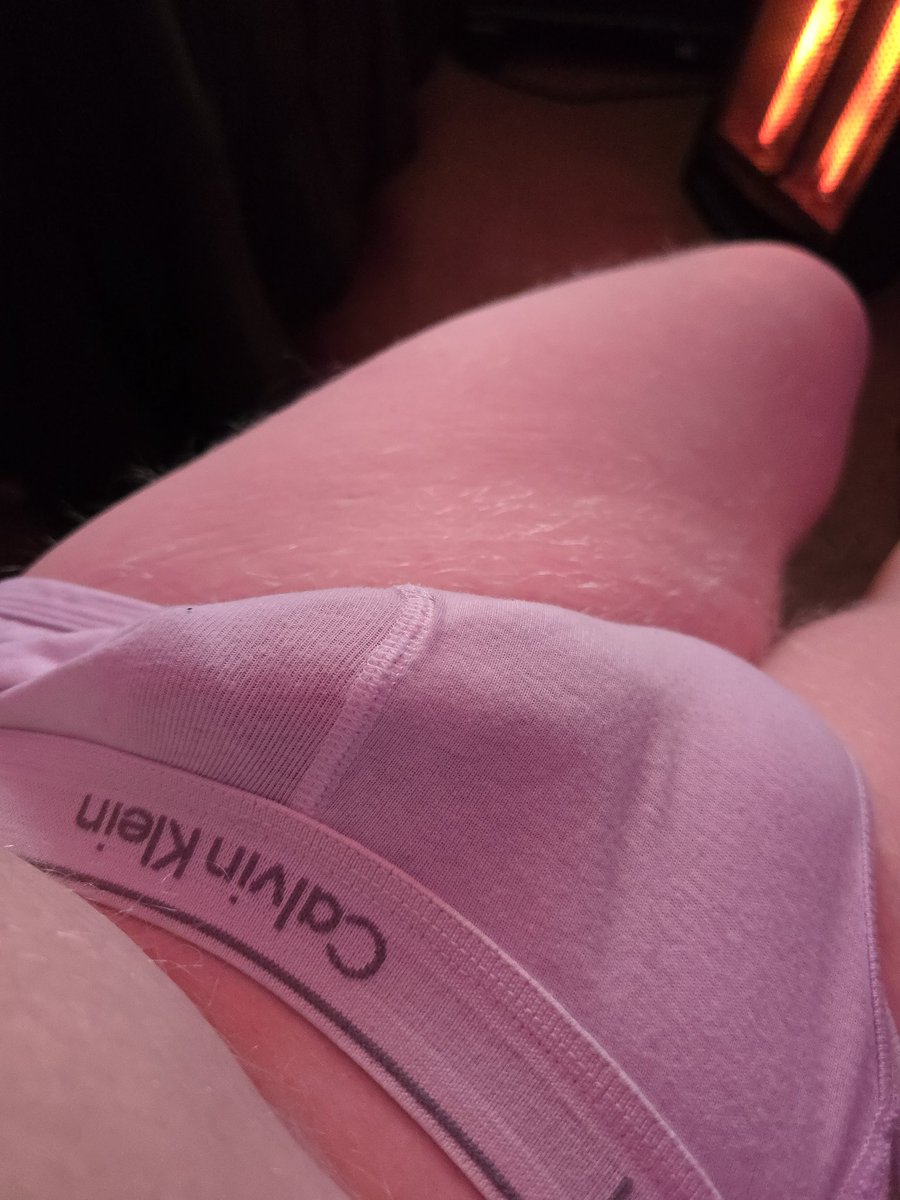 Frost 🦌🩲 tweet media