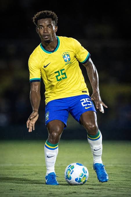 Adryan ✠ tweet media