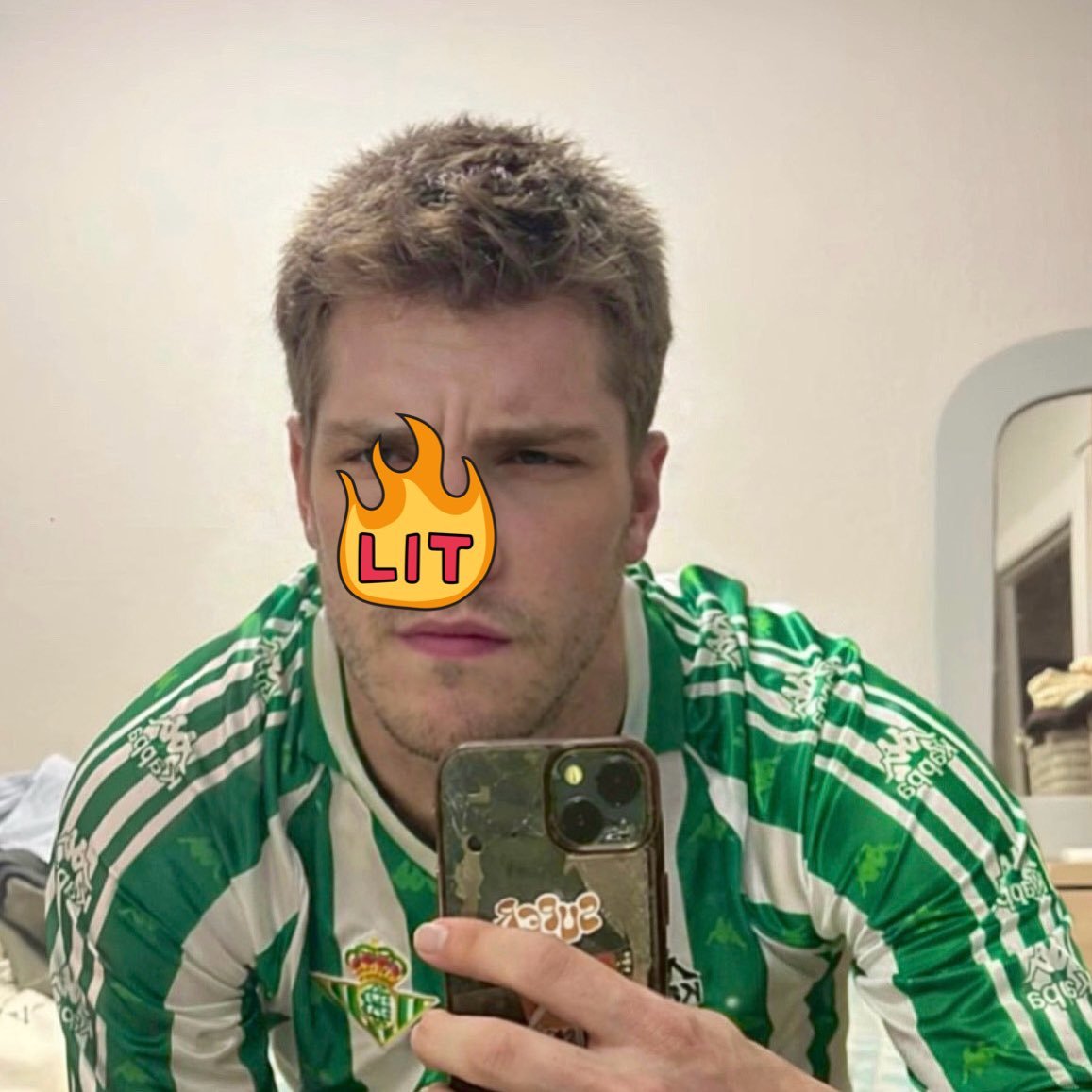 ice latte tweet media