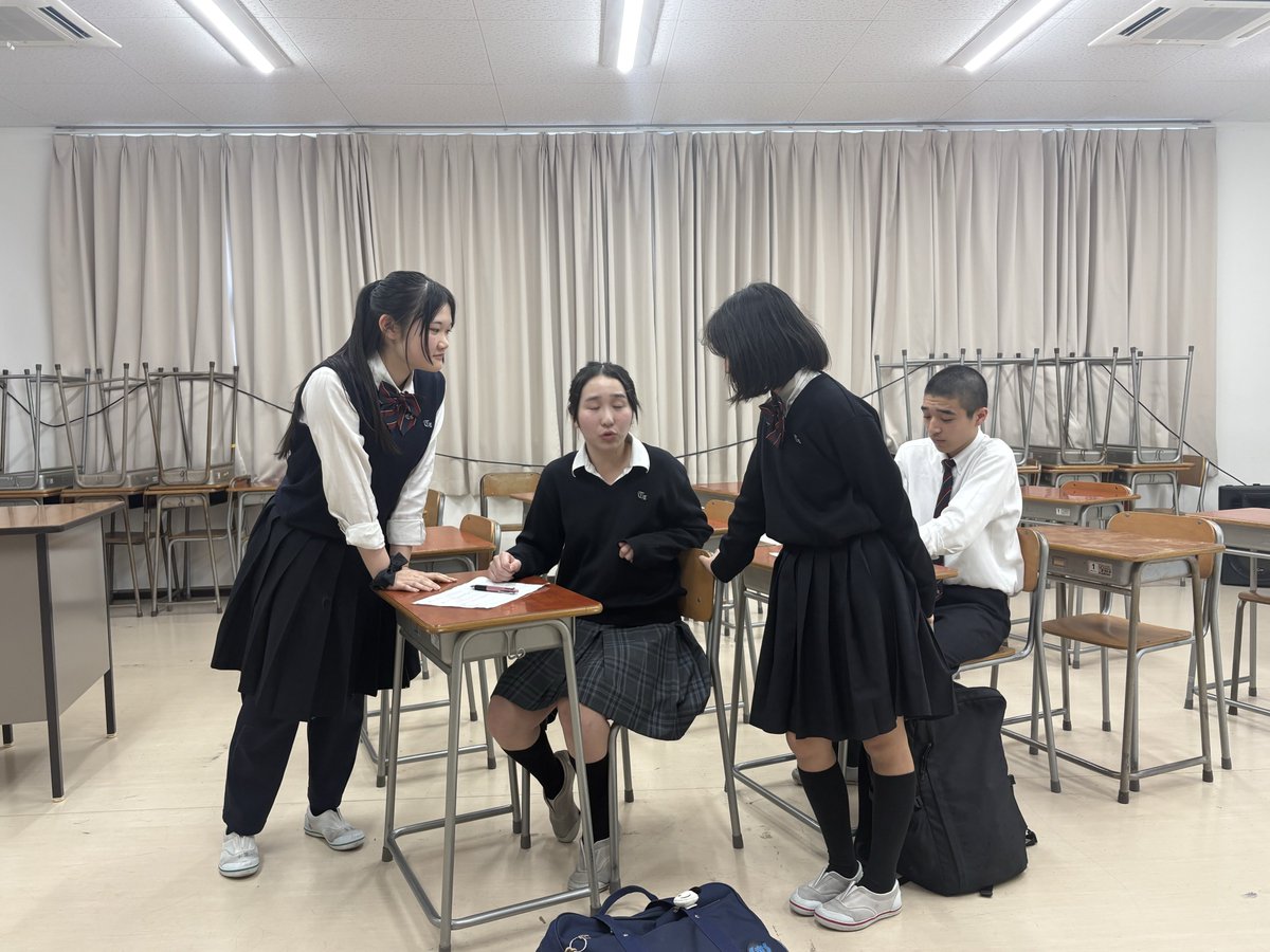 taki_2_engeki's tweet photo. 公式からの告知が当日になってしまいました💦「第51回ソニックホール高校演劇上演会　高校演劇はるぷれ'26」滝川第二演劇部「英単語帳にロマンスを」作・いぐりんとその仲間達
本日17時〜　於・神戸電子専門学校ソニックホール　入場無料です！
何と！滝二がお送りする「ラブコメ」ですよ！必見！ https://t.co/Owi5waJSAJ