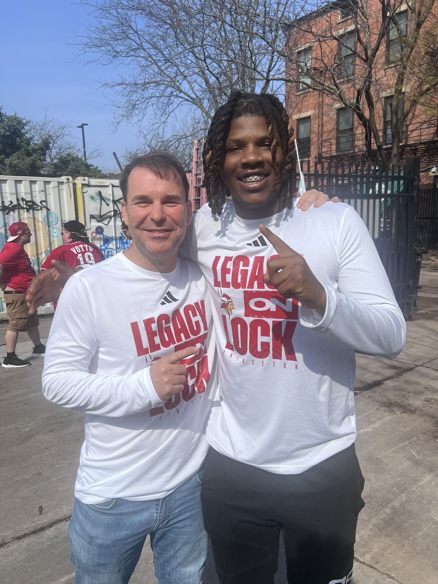 Coach Tim Monahan tweet media