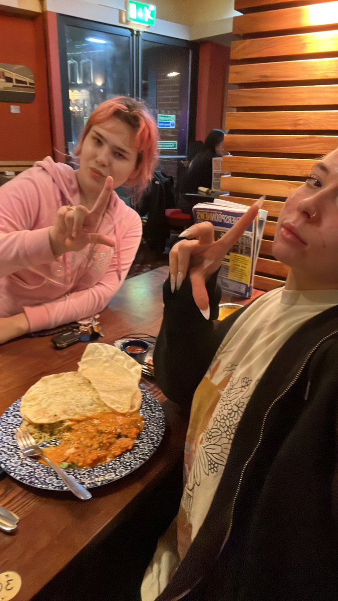 Giantess Astrid | Findom tweet media