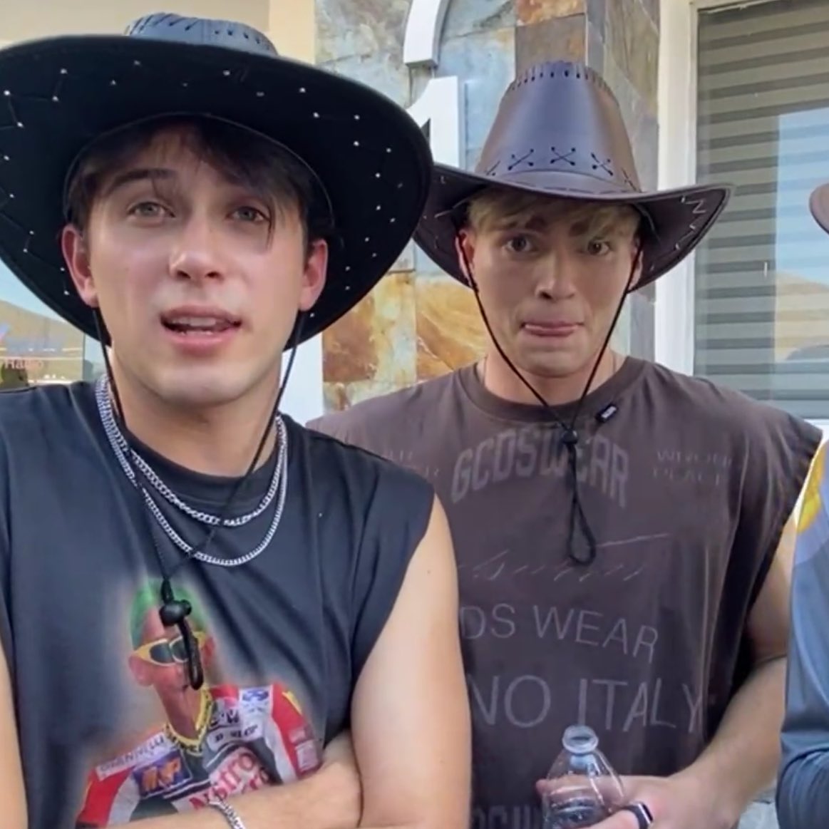 carol | 𓆰 d u a l ໒꒱ tweet media